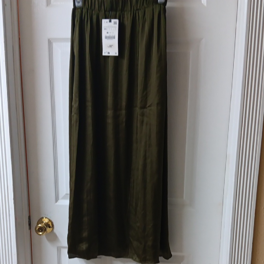 Zara Dark Green Midi Skirt
